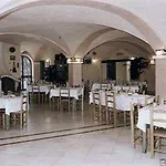 Sant'efisio Hotell