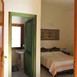 Sant'efisio Hotell 3*