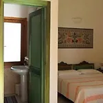 Hotell Sant'efisio 3*