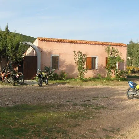 Szálloda Sant'efisio 3*