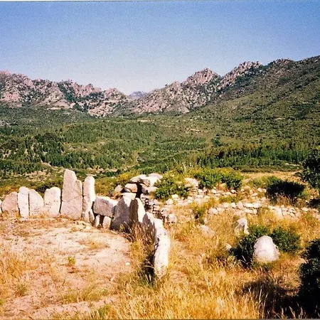 Sant'efisio Szálloda 3*