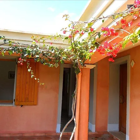 Sant'efisio Hotell 3*