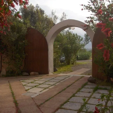 Sant'efisio 3* Лотцораи