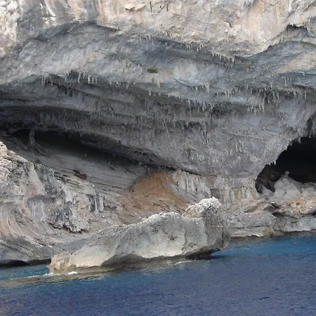 Sant'efisio 3* Лотцораи