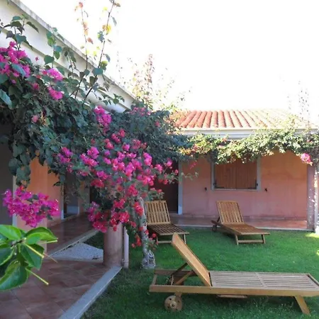Sant'efisio Hotel 3*
