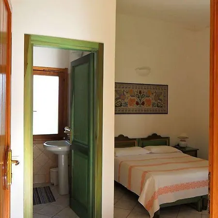 Sant'efisio Hotel 3*