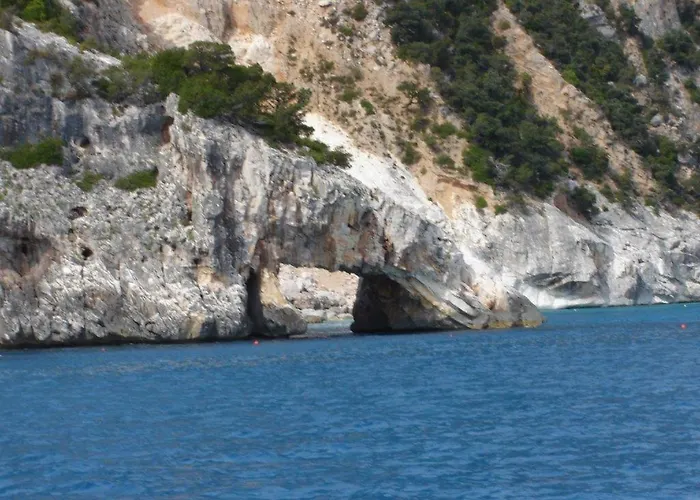 Sant'efisio Hotel 3*