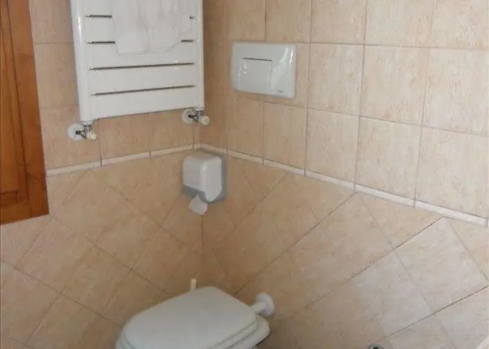 Hotel Sant'efisio 3*